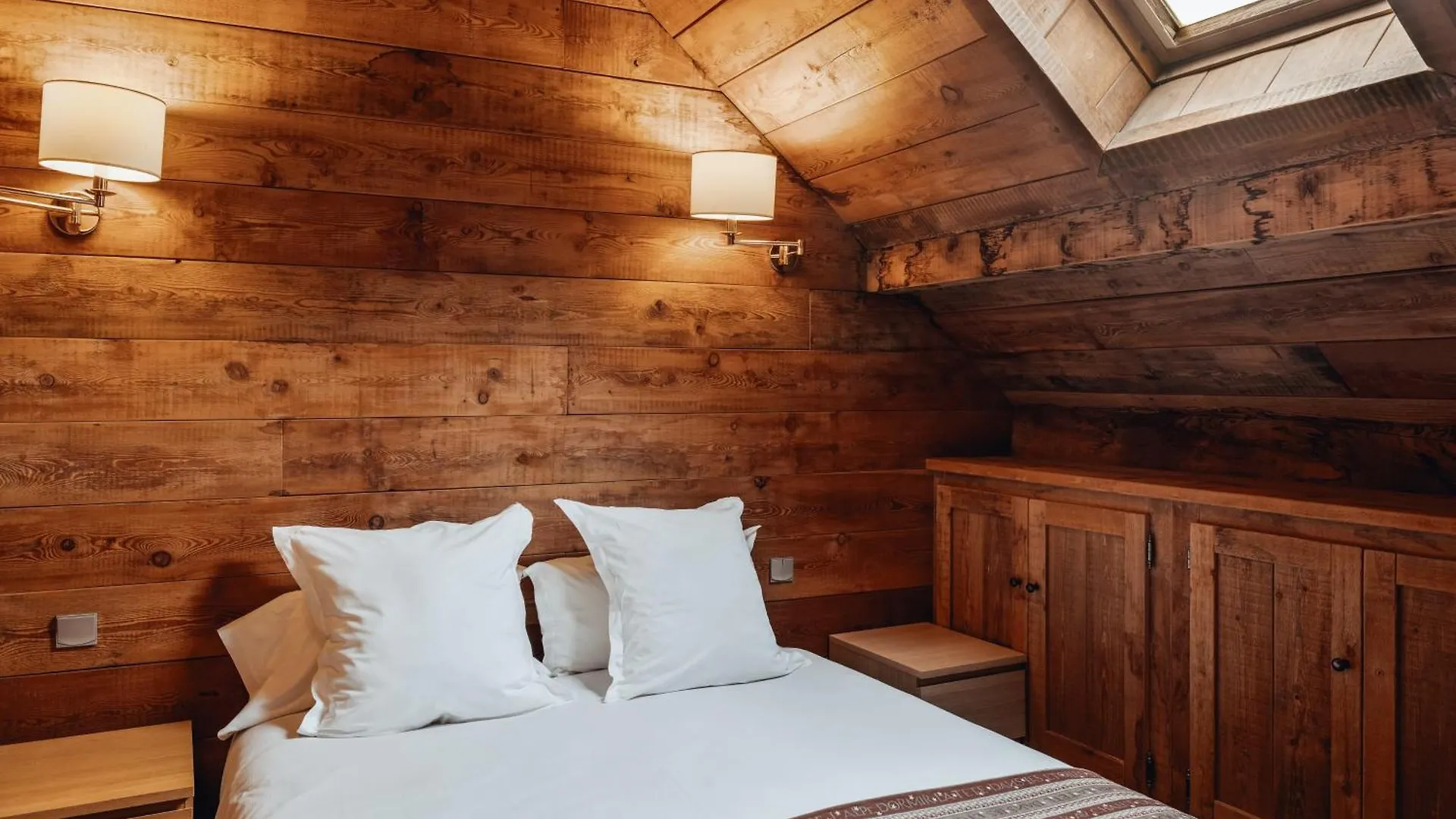 Alliey & Spa Piscine Appart-Hotel Serre Chevalier 蒙乃第耶-勒潘 酒店