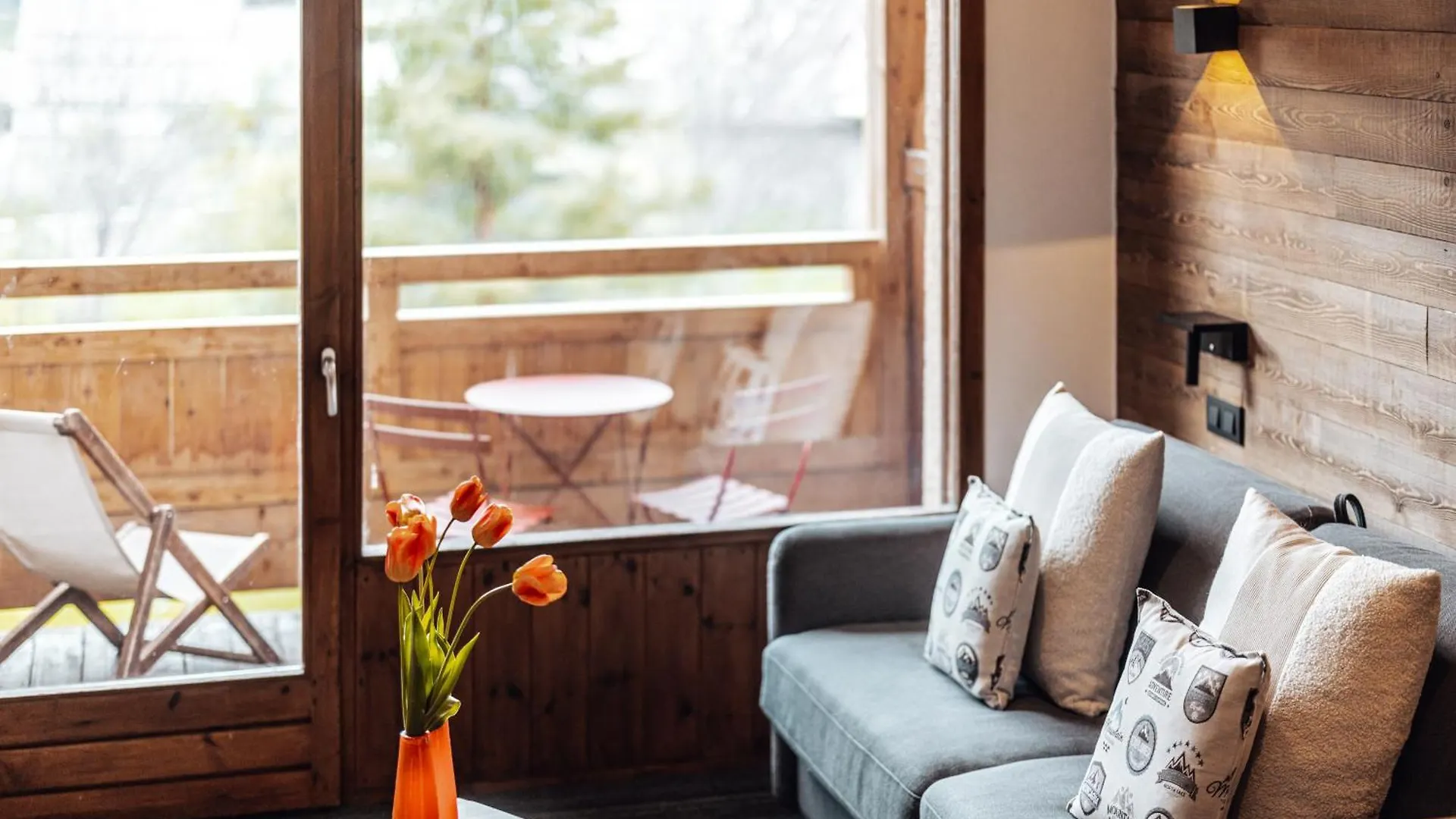 Alliey & Spa Piscine Appart-Hotel Serre Chevalier 蒙乃第耶-勒潘 酒店