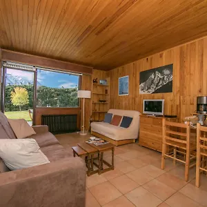 https://grands-montets-112.hotels-rhonealpes.com