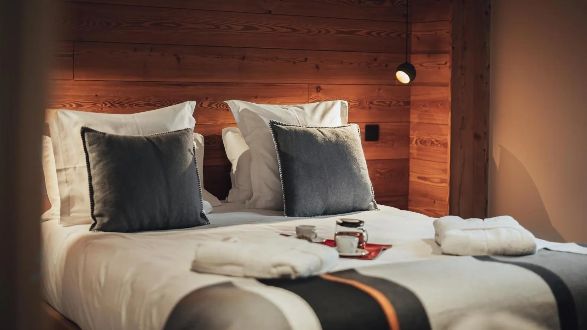 Alliey & Spa Piscine Appart-Hotel Serre Chevalier 르몬티얼레벵즈